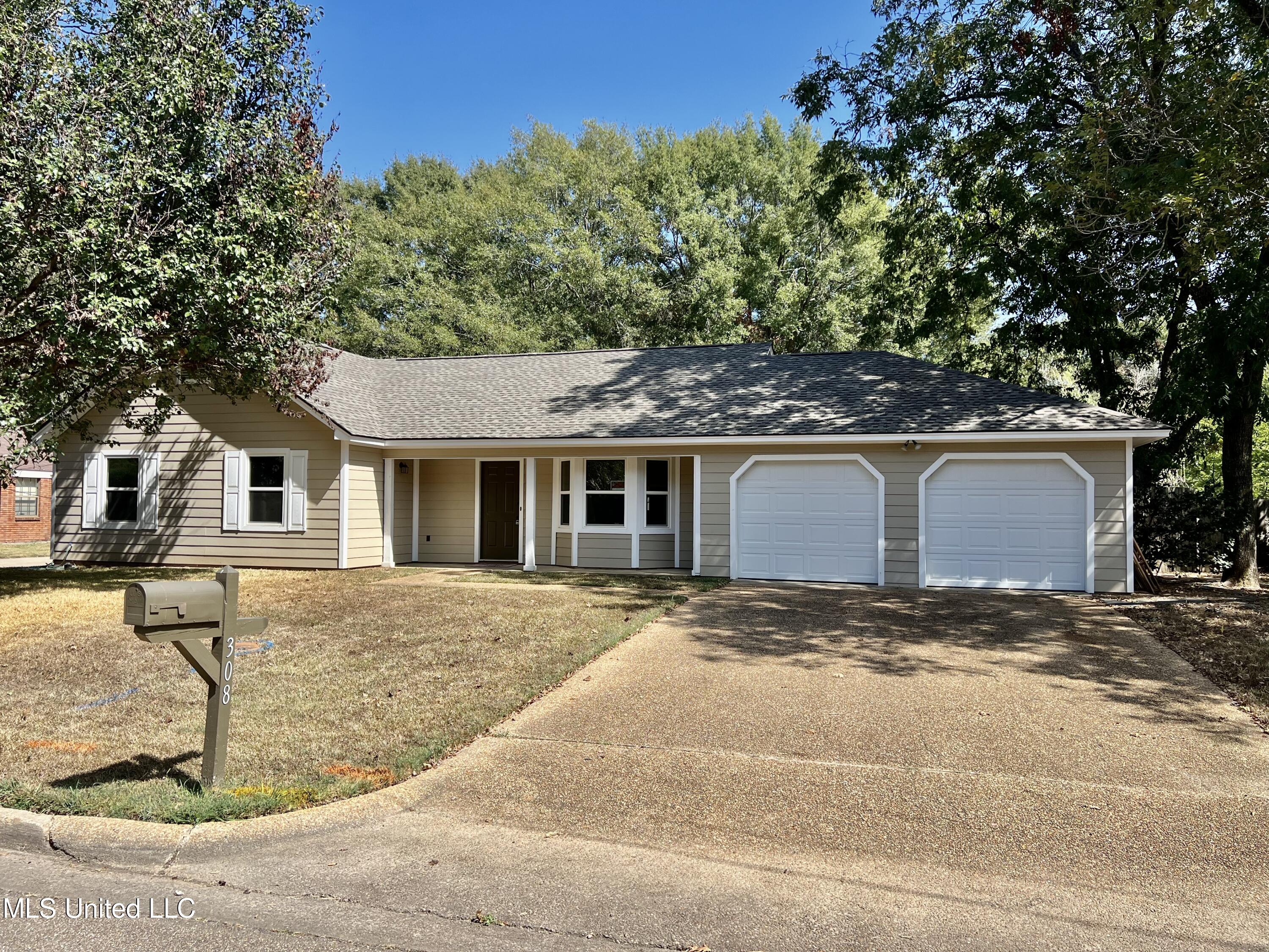 308 Timber Ridge Drive Ridgeland, MS 39157 - Photo 1 of 22 IMG_1564