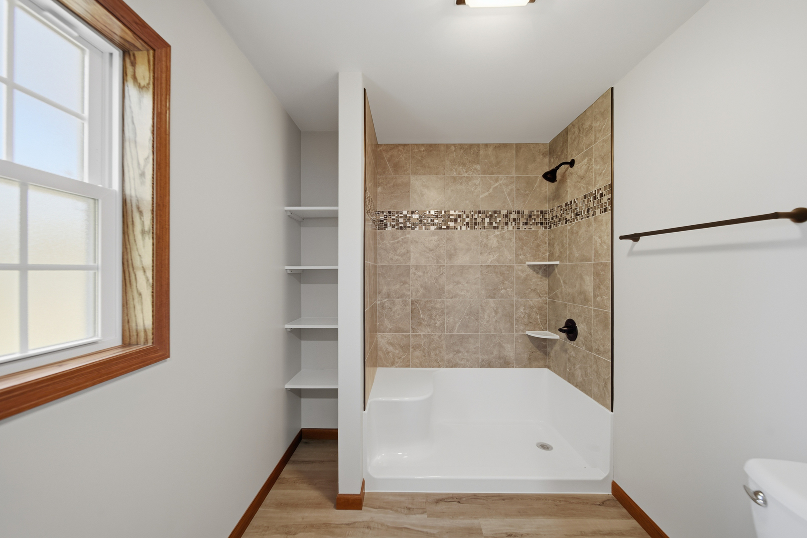 844 Hahn Avenue Dixon, IL 61021 - Photo 24 of 41 a bathroom with a bathtub