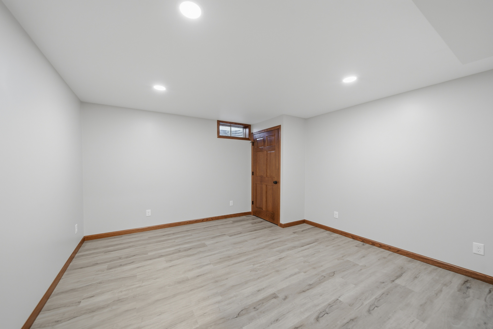 844 Hahn Avenue Dixon, IL 61021 - Photo 41 of 41 a view of an empty room