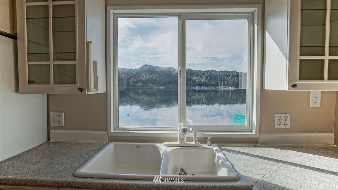 12771 Northeast North Shore Road Belfair, WA 98528 - Photo 6 of 15 Gallery Image 6