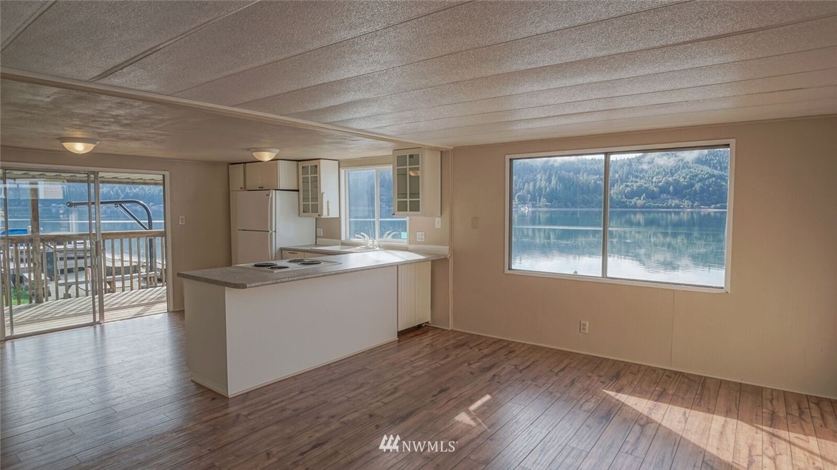 12771 Northeast North Shore Road Belfair, WA 98528 - Photo 7 of 15 Gallery Image 7