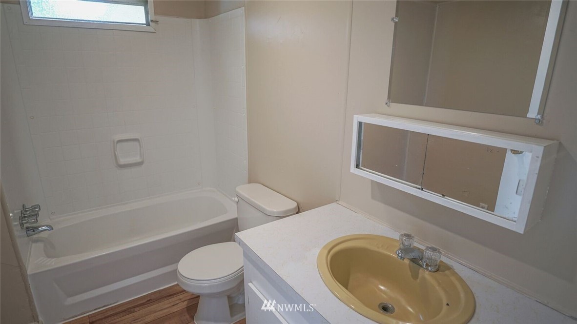 12771 Northeast North Shore Road Belfair, WA 98528 - Photo 9 of 15 Gallery Image 9