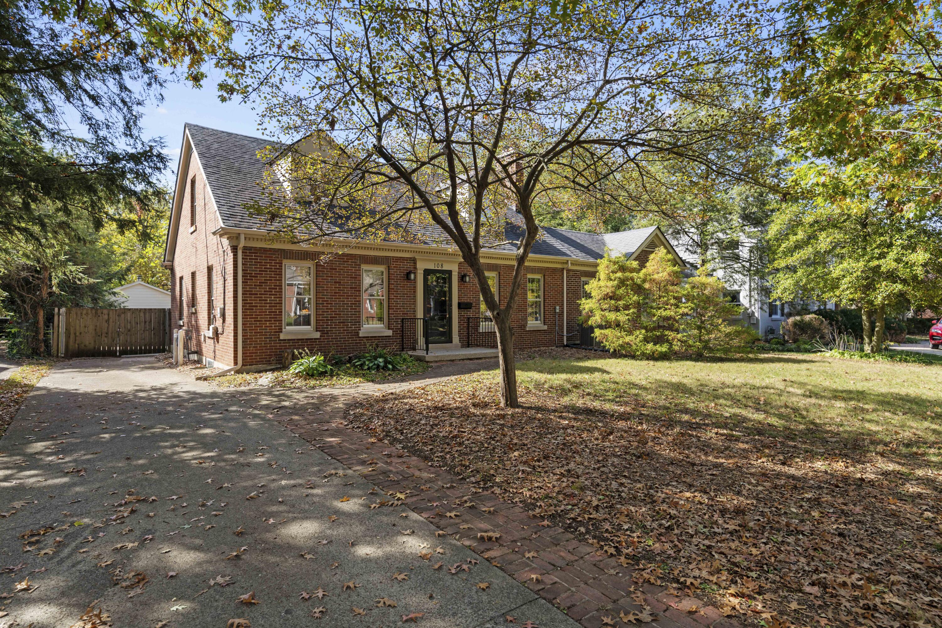 108 Tahoma Road Lexington, KY 40503 - Photo 1 of 45 front