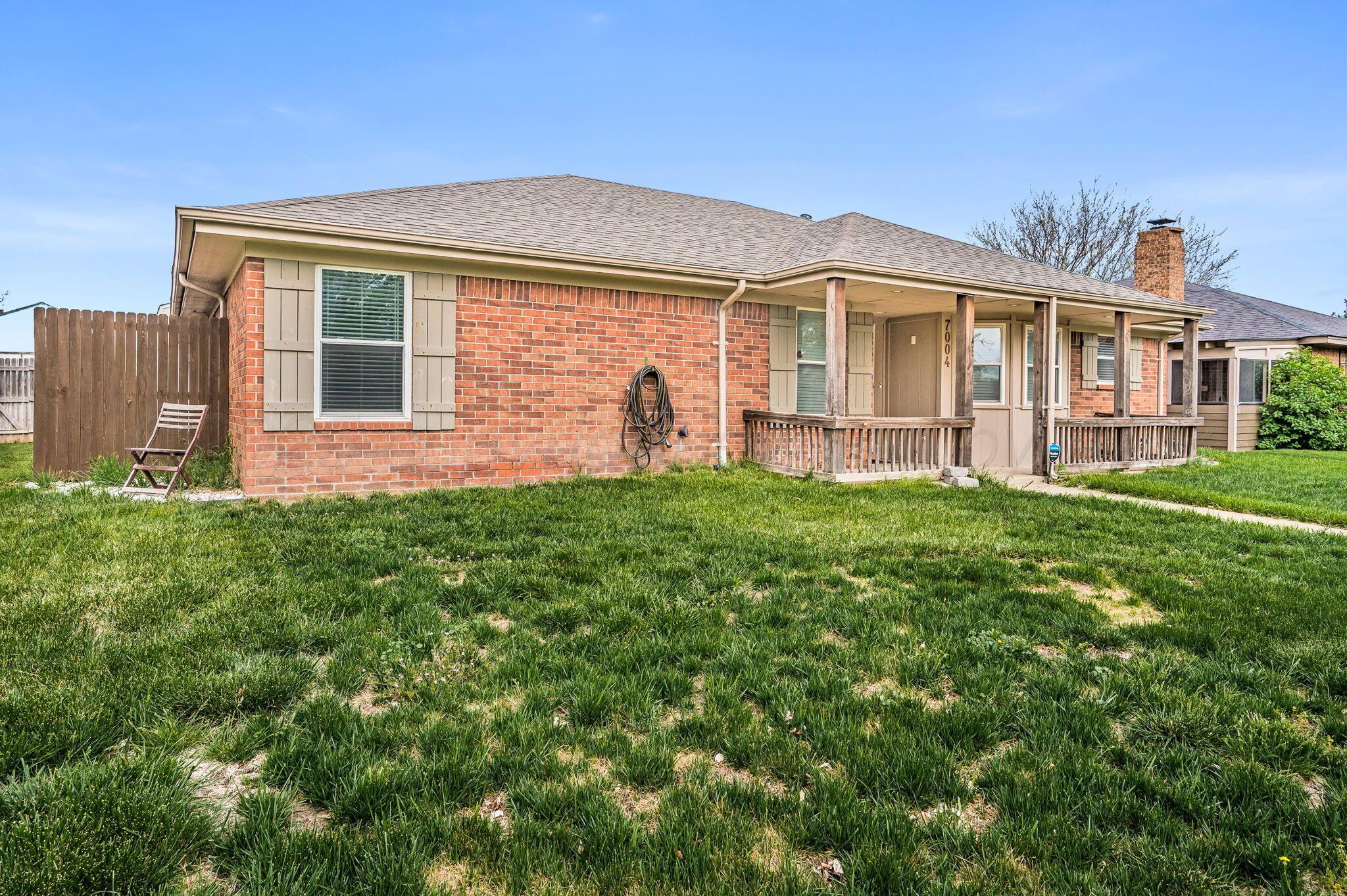 7004 Devonshire Road Amarillo, TX 79109 - Photo 2 of 23 7004 Devonshire 02