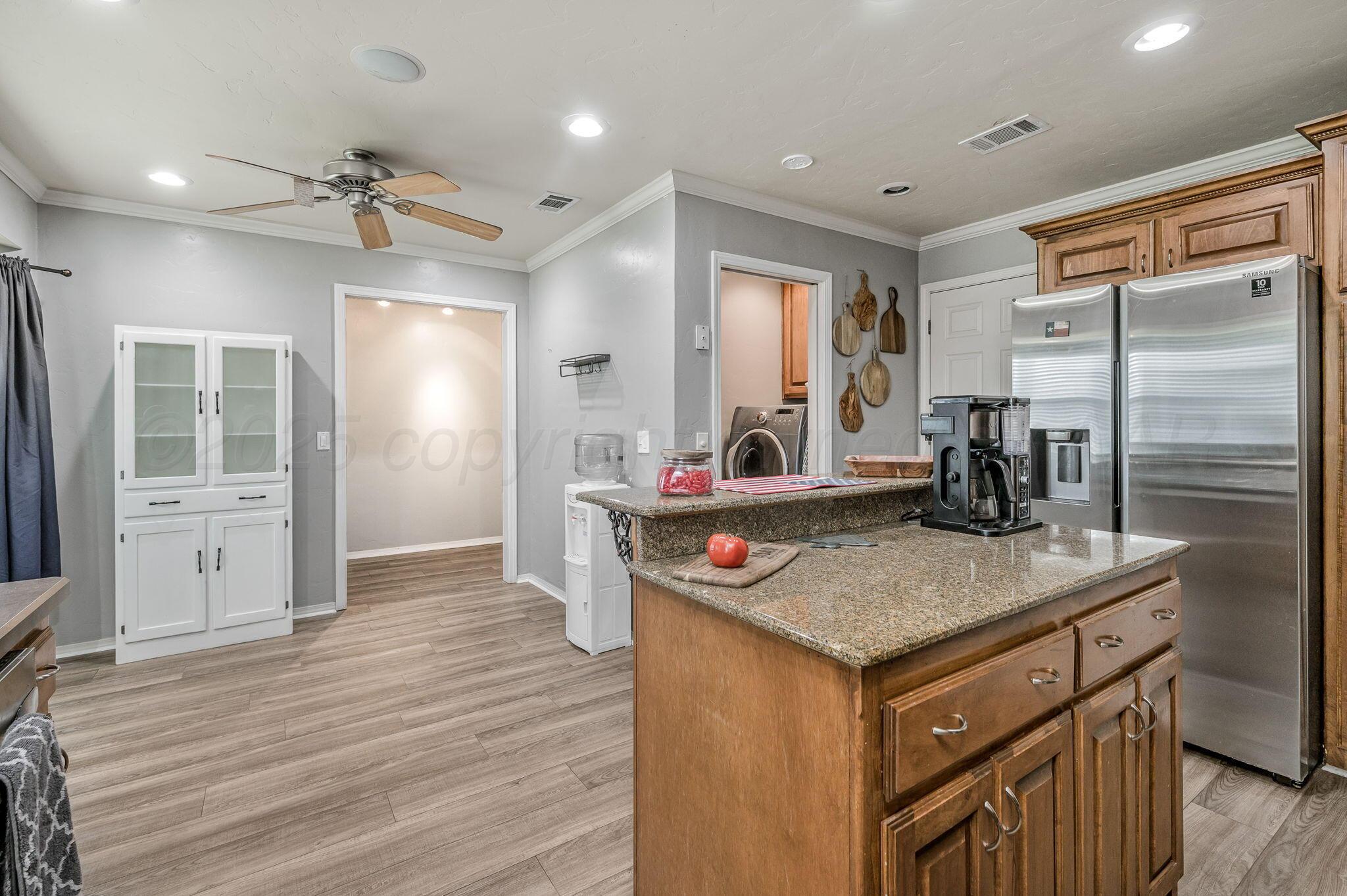 7004 Devonshire Road Amarillo, TX 79109 - Photo 8 of 23 7004 Devonshire 11
