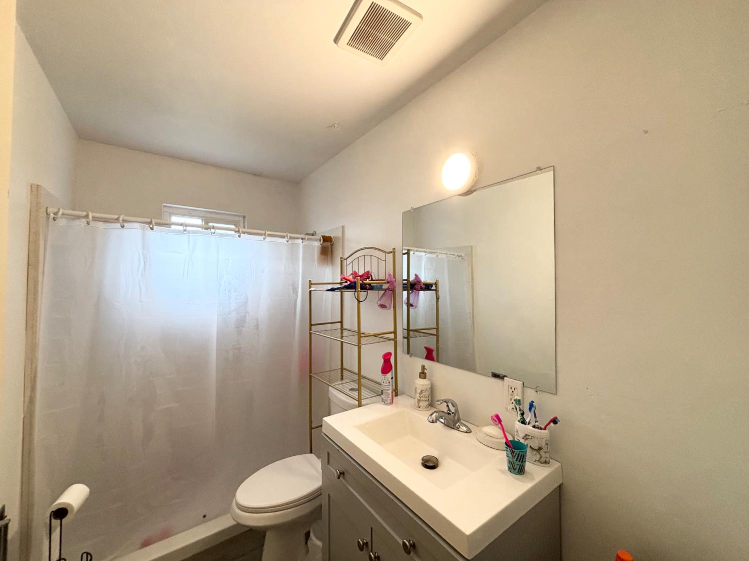 7084 Remo Way Sacramento, CA 95822 - Photo 11 of 16