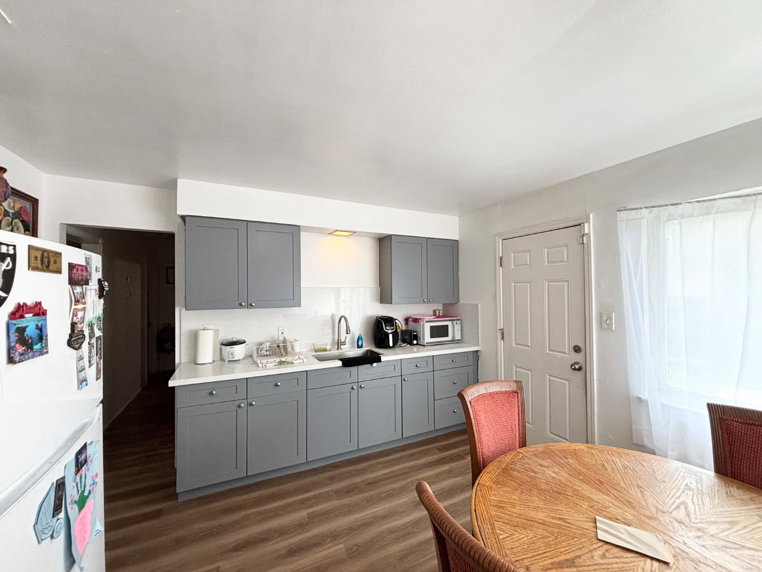 7084 Remo Way Sacramento, CA 95822 - Photo 8 of 16