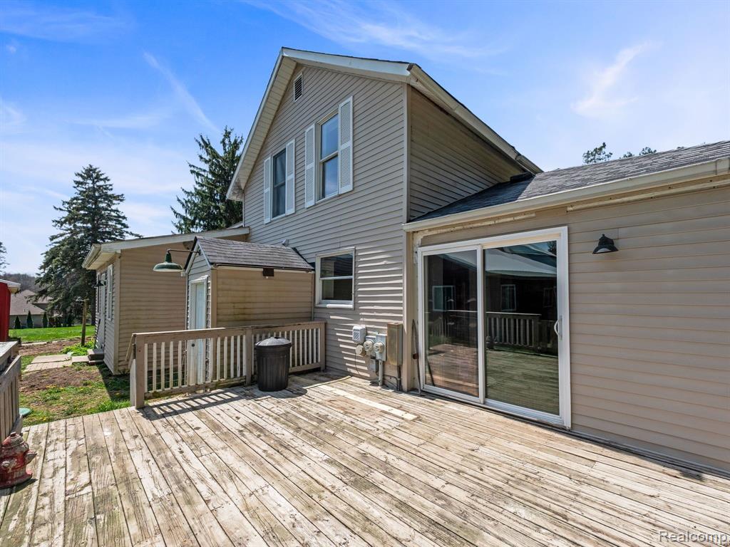 1652 Weaver Road Milford, MI 48381 - Photo 32 of 46