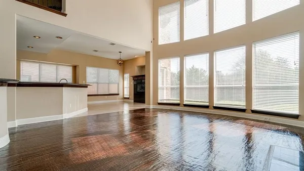 $3,995 | 8394 Fullerton Street, Lantana, TX 76226