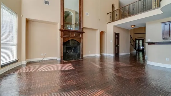 $3,995 | 8394 Fullerton Street, Lantana, TX 76226