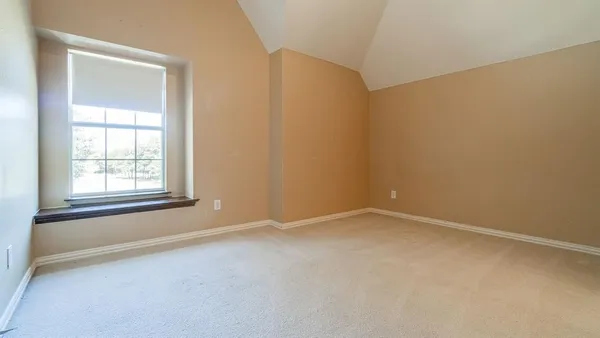 $3,995 | 8394 Fullerton Street, Lantana, TX 76226