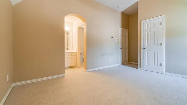 $3,995 | 8394 Fullerton Street, Lantana, TX 76226