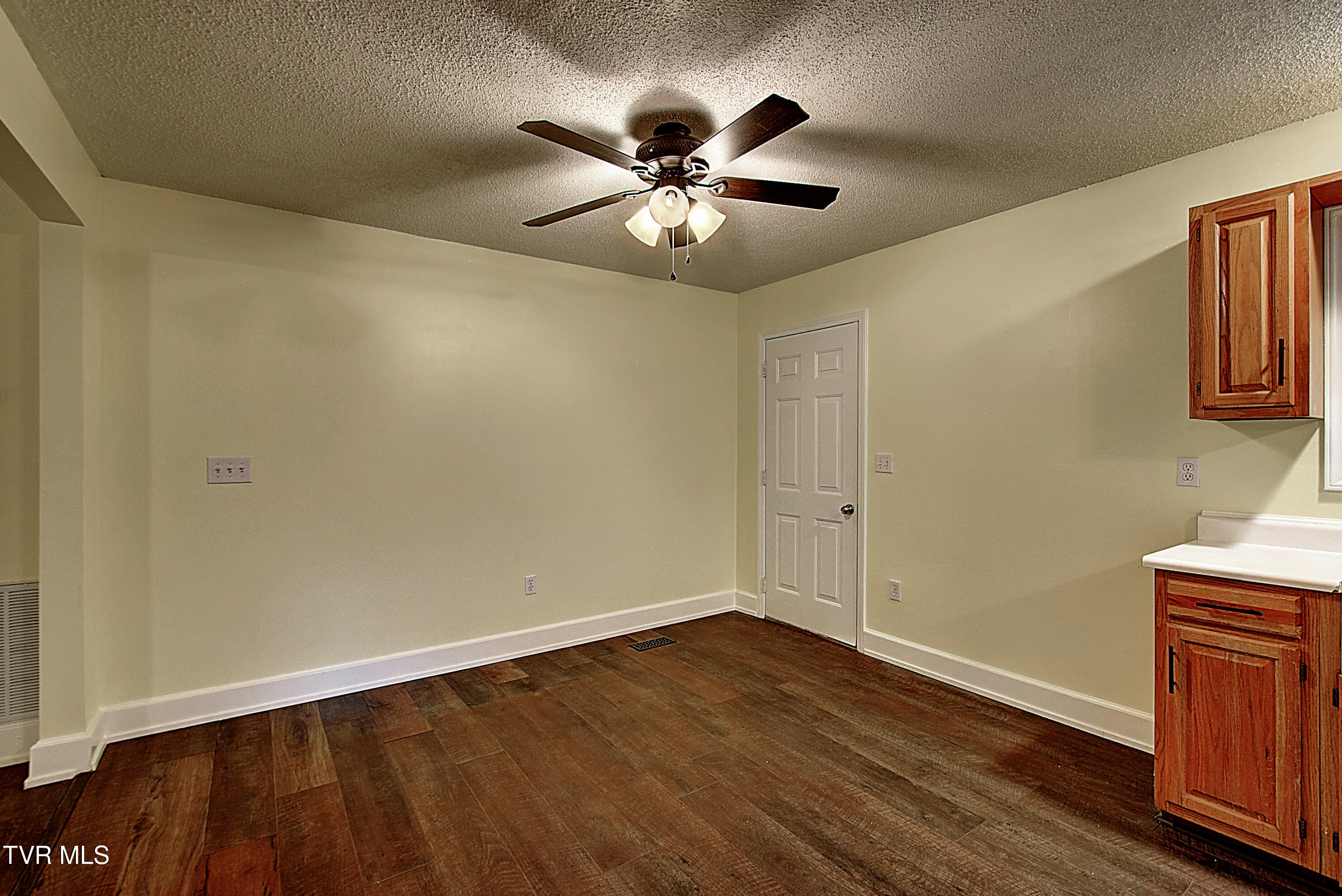 138 Garland Road Limestone, TN 37681 - Photo 25 of 49 DSC_0442And8more