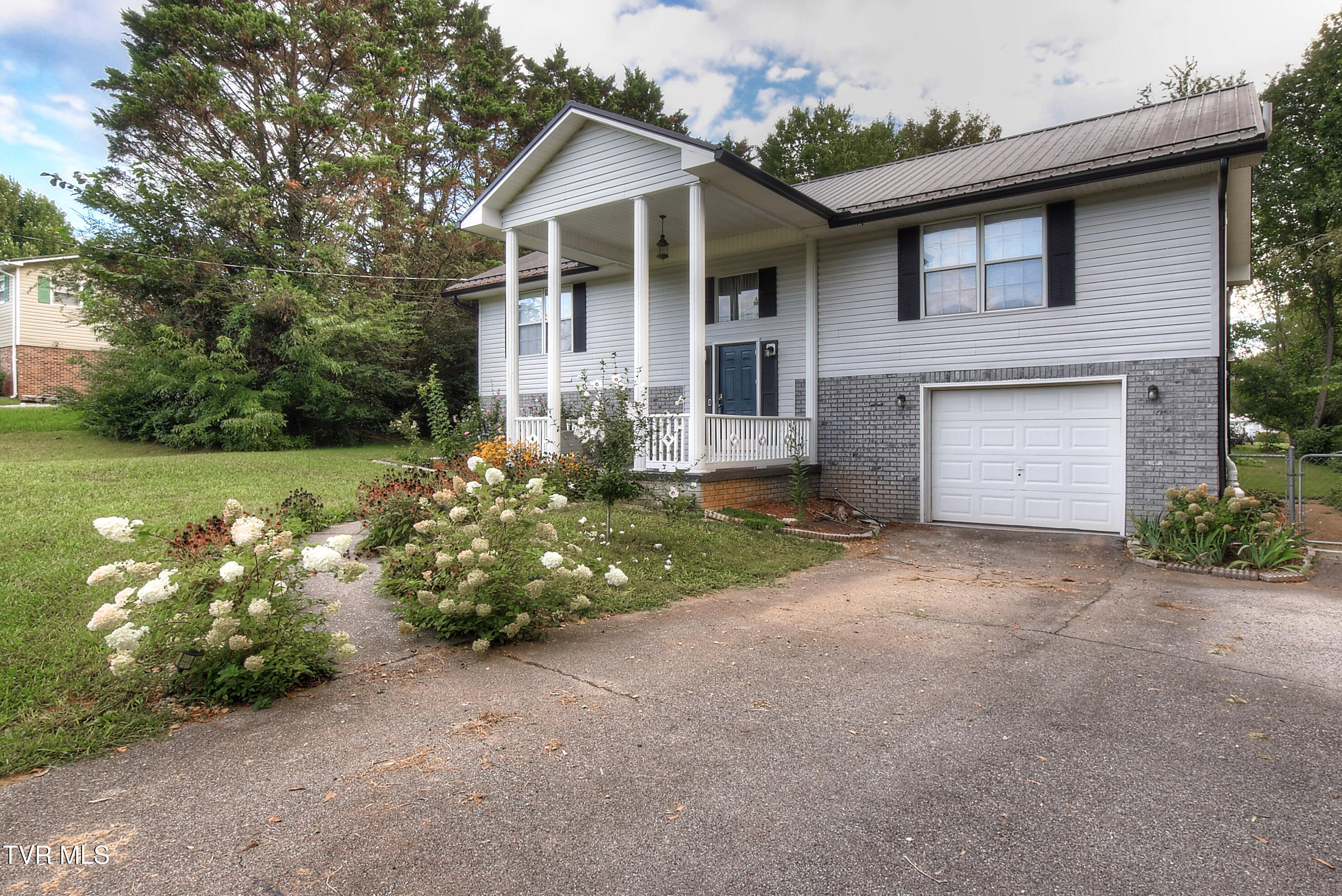 138 Garland Road Limestone, TN 37681 - Photo 8 of 49 DSC_0115_16_17_18_19_20