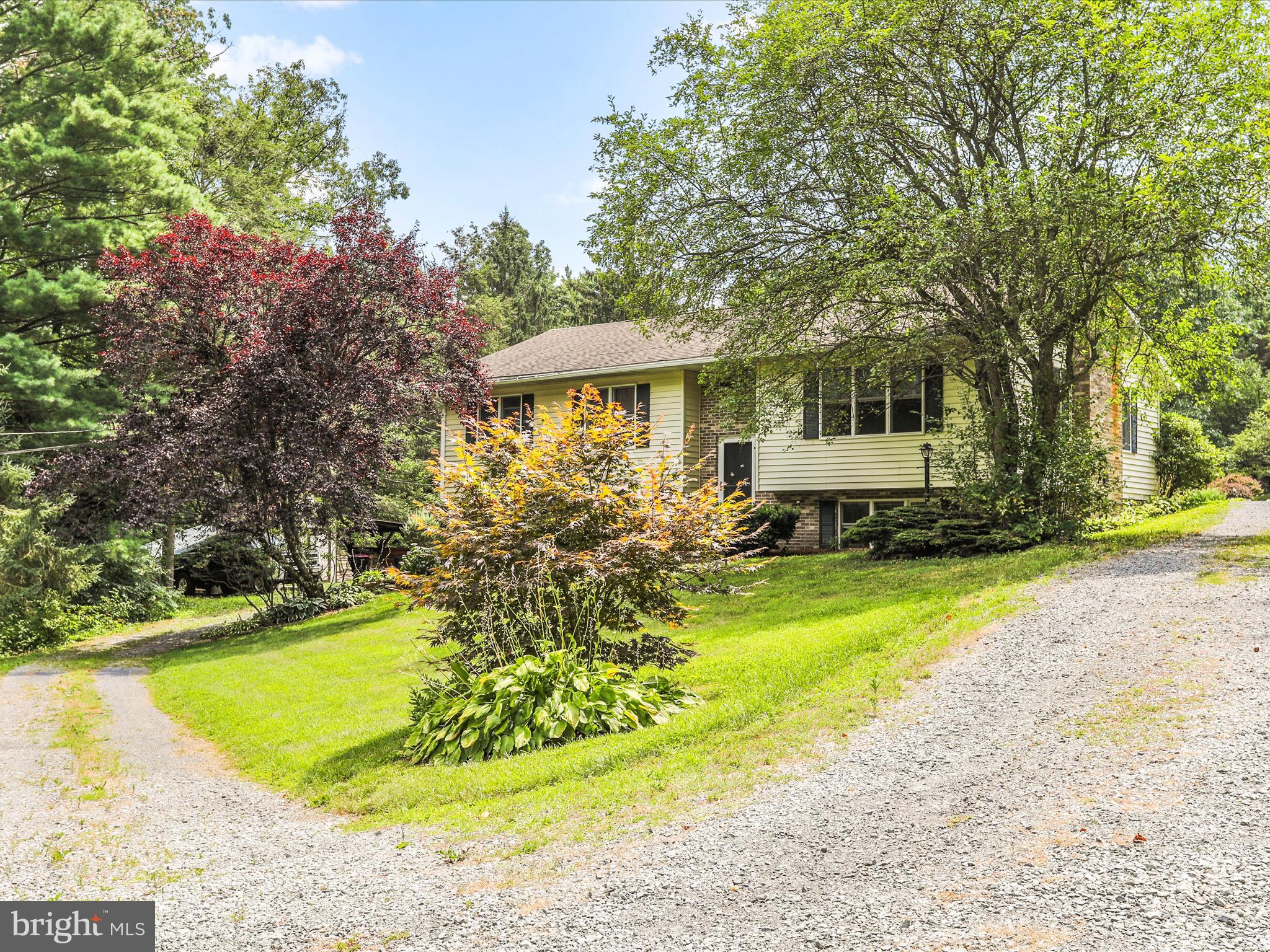 10092 Gilbert Road Chambersburg, PA 17202 - Photo 4 of 56 Gallery Image 4