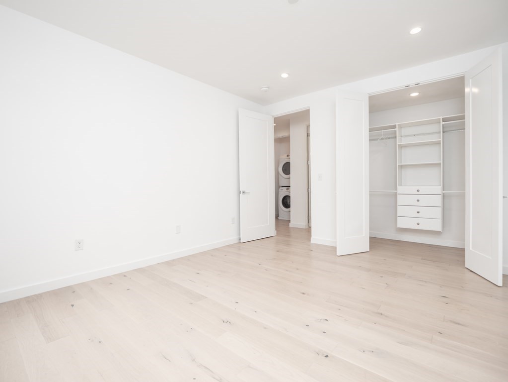 340 West 2nd Street, Unit 9 Boston, MA 02127 - Photo 24 of 36