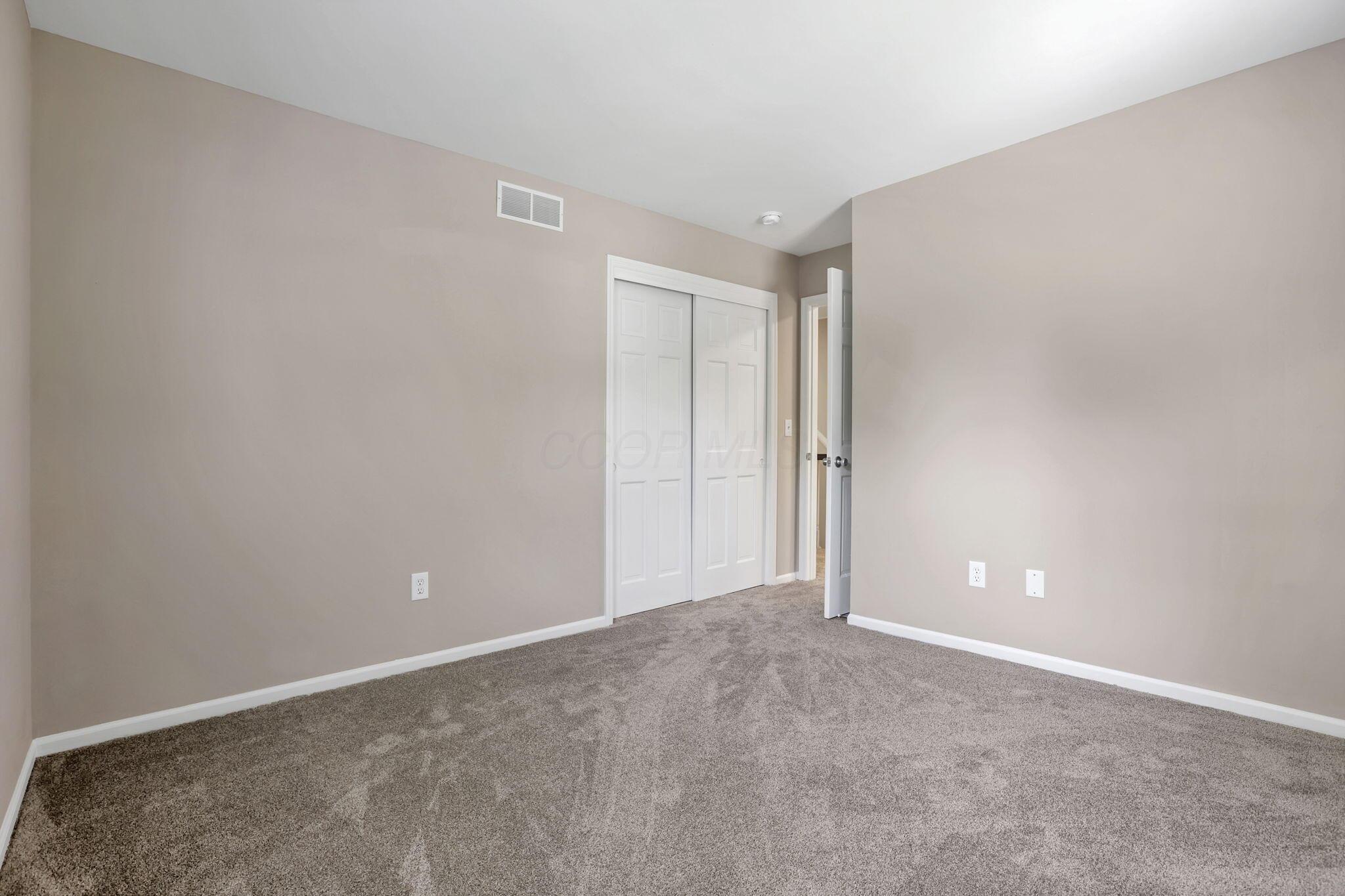 7048 Fitzgerald Road Dublin, OH 43017 - Photo 35 of 73 35-web-or-mls-4E7A4626