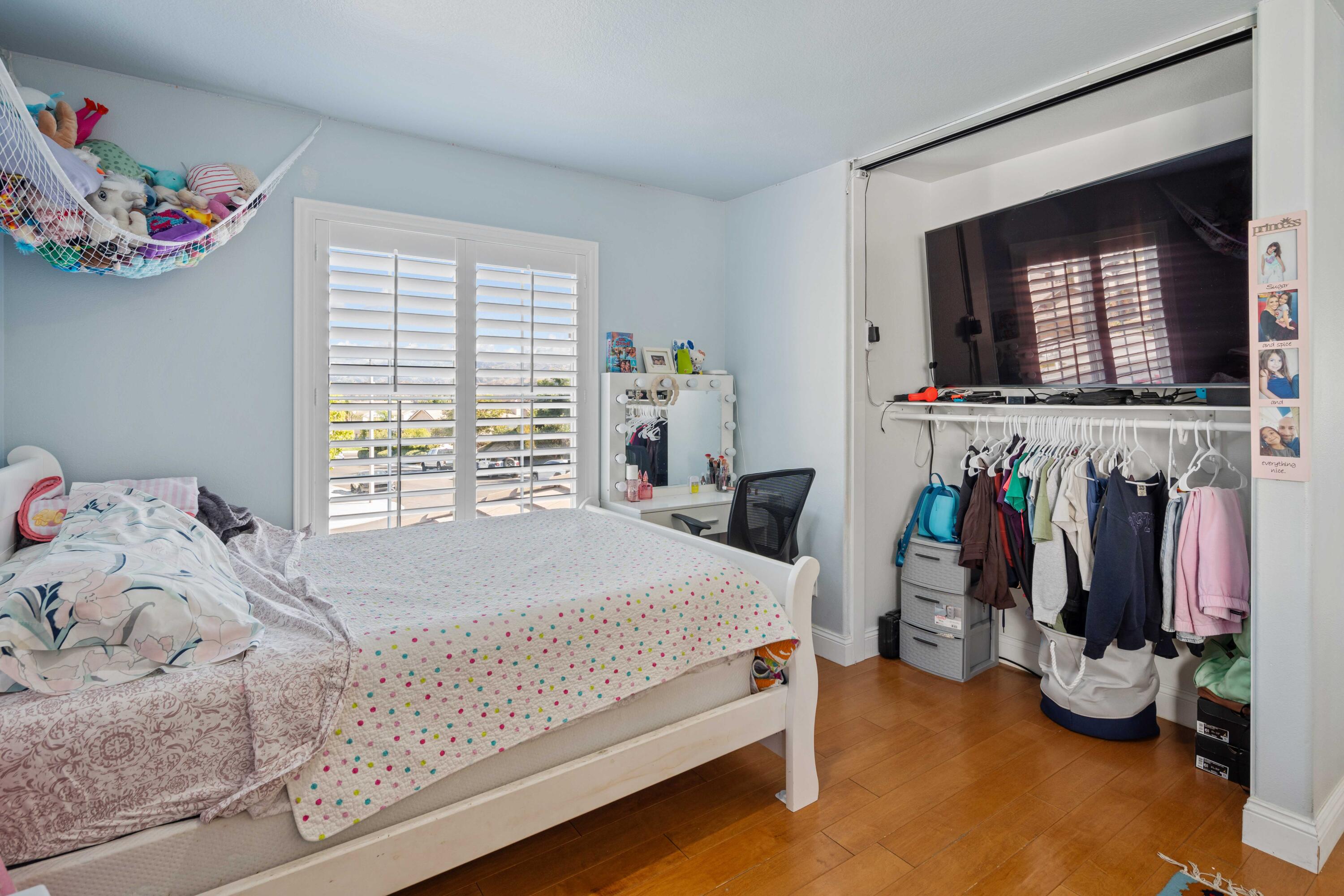 26089 Salinger Lane Stevenson Ranch, CA 91381 - Photo 33 of 47 Salinger-32