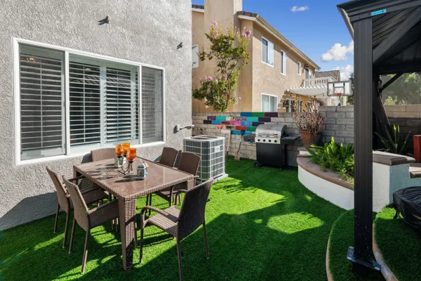 $1,234,560 | 26089 Salinger Lane, Stevenson Ranch, CA 91381