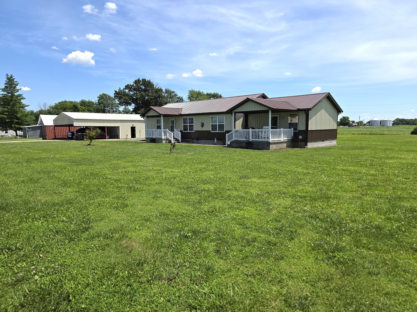 201 3rd Street Clay City, IL 62824 - Photo 92 of 92