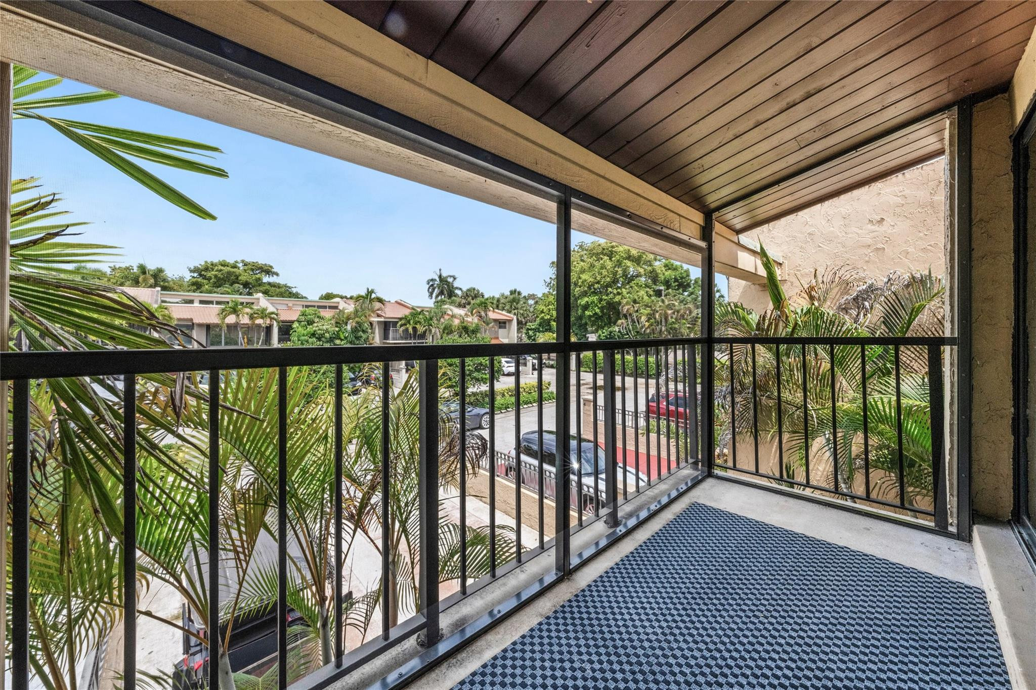 8801 Gatehouse Road, Unit 5 Plantation, FL 33324 - Photo 12 of 30 Photo 12