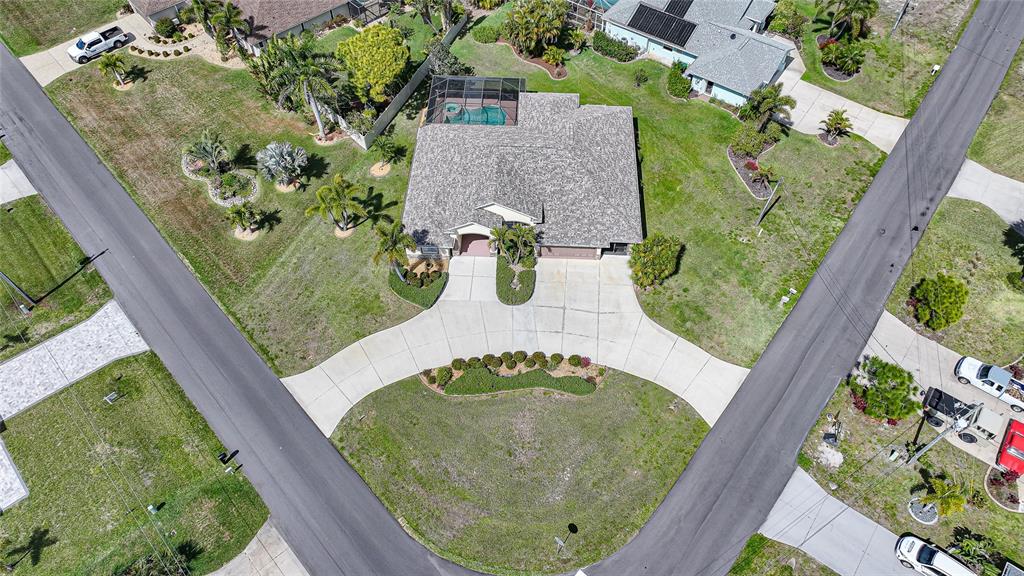 176 Medalist Road Rotonda West, FL 33947 - Photo 27 of 28 Gallery Image 27