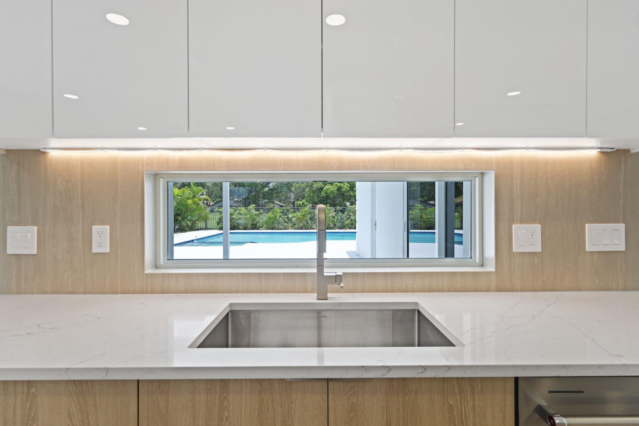 3384 Lakeview Drive Delray Beach, FL 33445 - Photo 14 of 59 3384 Lakeview Drive - 30.jpg-SMALL