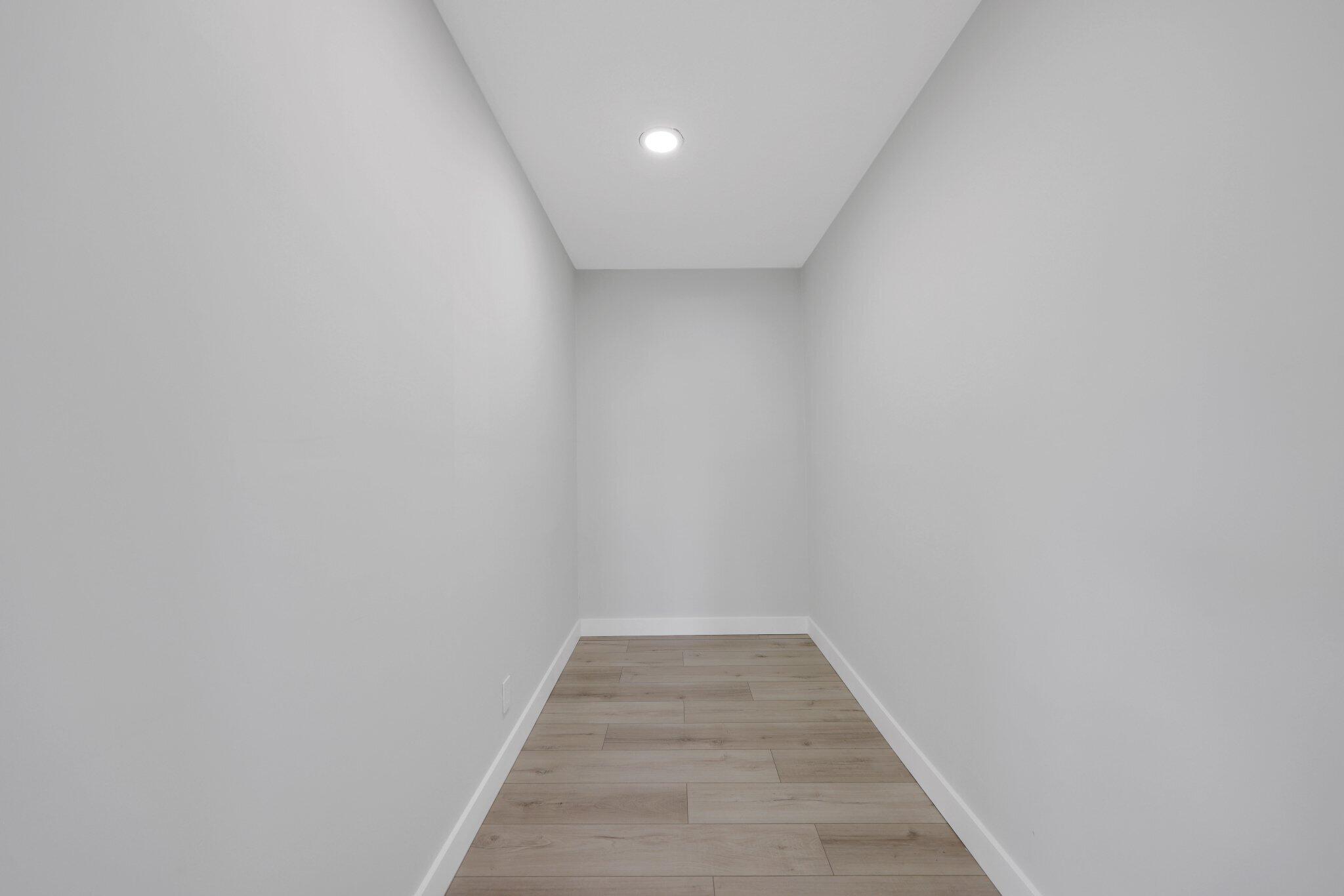 3384 Lakeview Drive Delray Beach, FL 33445 - Photo 21 of 59 3384 Lakeview Drive - 37.jpg-SMALL