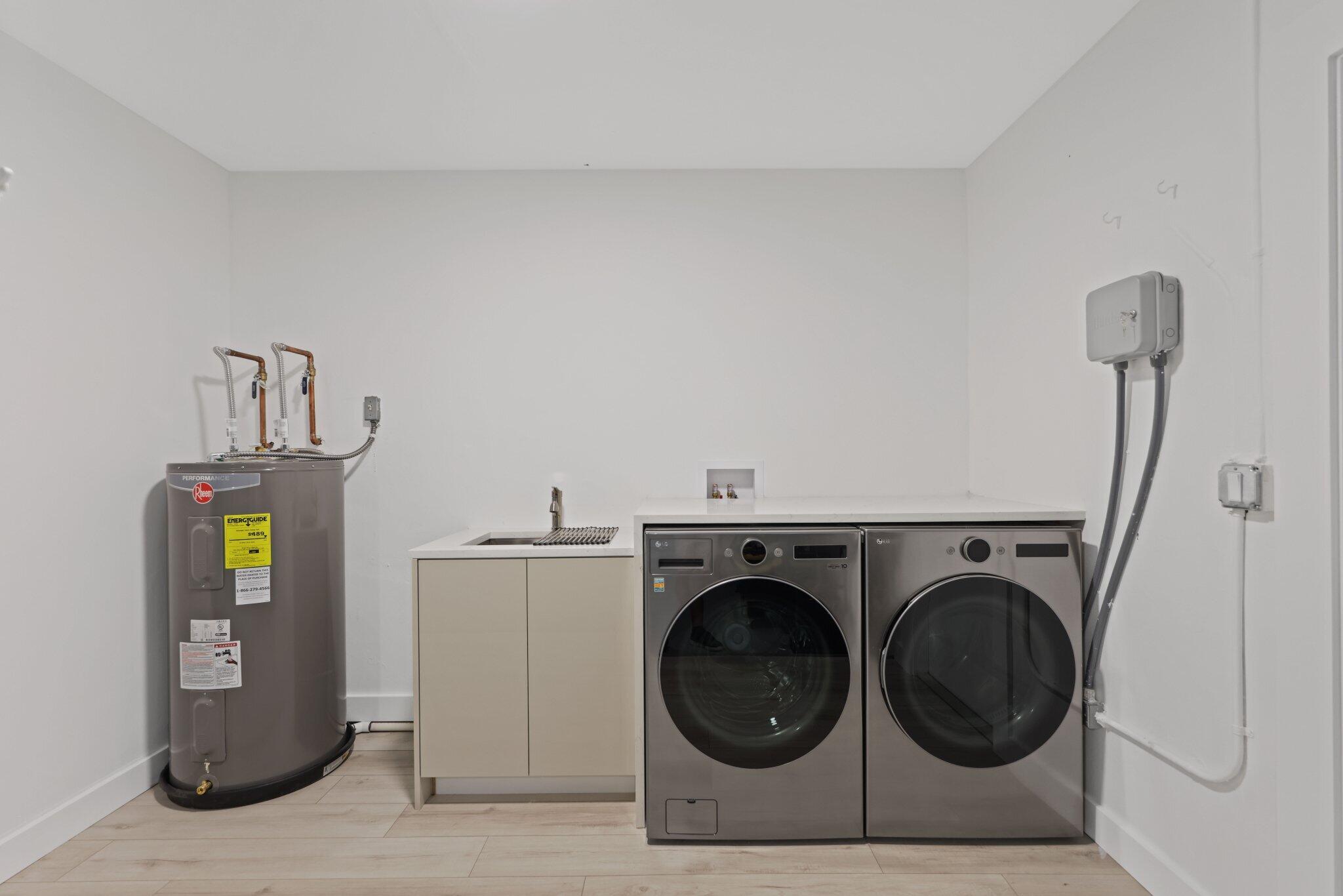 3384 Lakeview Drive Delray Beach, FL 33445 - Photo 26 of 59 3384 Lakeview Drive - 65.jpg-SMALL