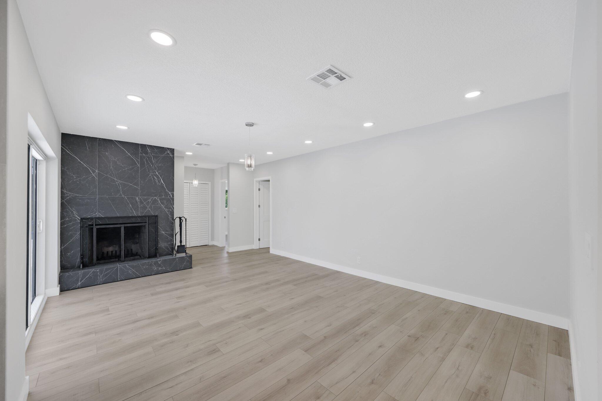 3384 Lakeview Drive Delray Beach, FL 33445 - Photo 27 of 59 3384 Lakeview Drive - 38.jpg-SMALL