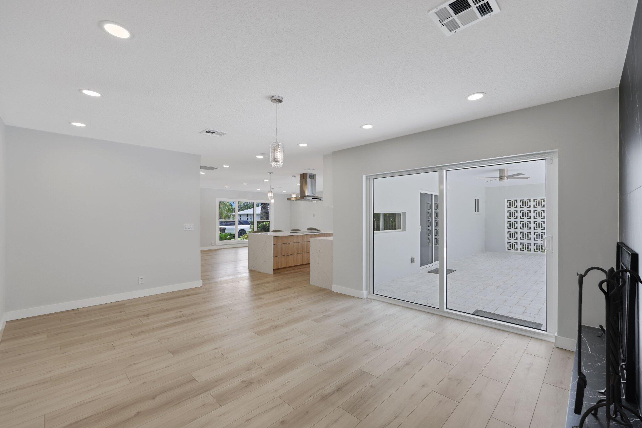 3384 Lakeview Drive Delray Beach, FL 33445 - Photo 29 of 59 3384 Lakeview Drive - 41.jpg-SMALL