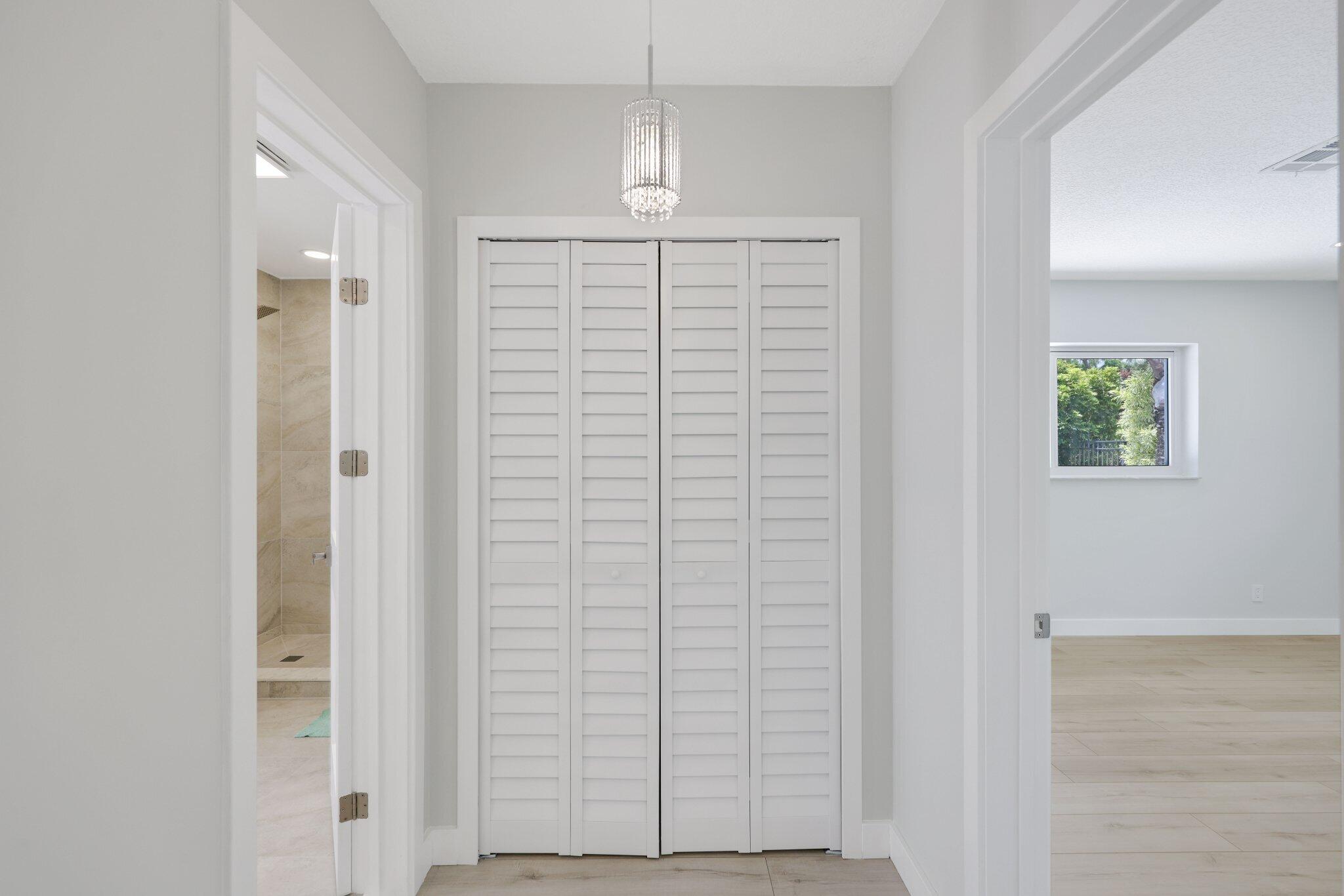 3384 Lakeview Drive Delray Beach, FL 33445 - Photo 32 of 59 3384 Lakeview Drive - 44.jpg-SMALL