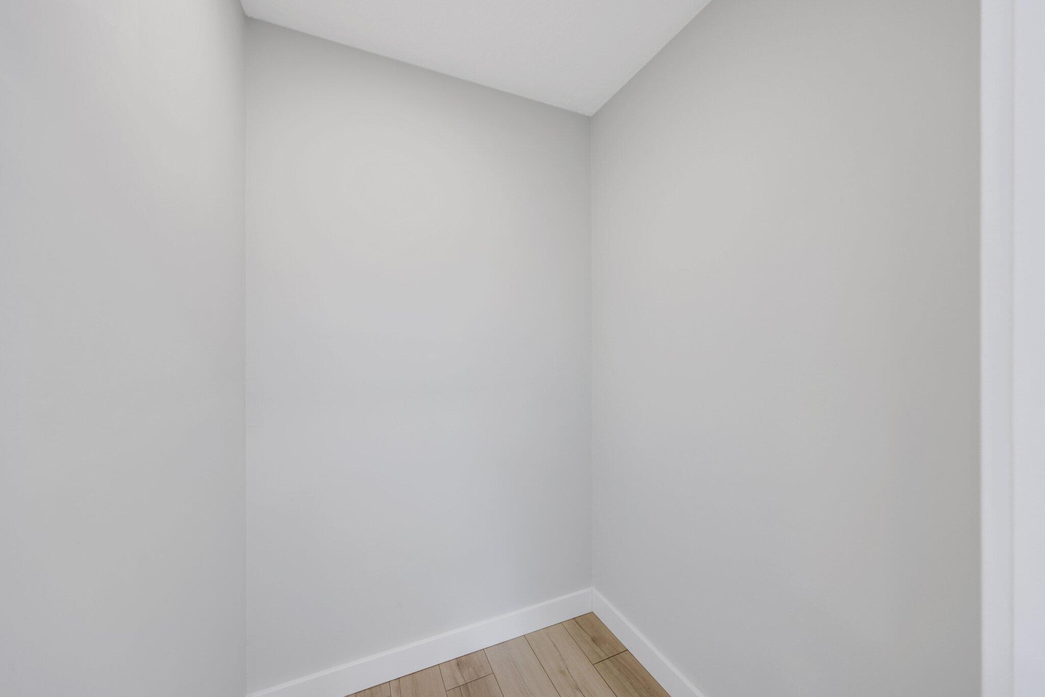 3384 Lakeview Drive Delray Beach, FL 33445 - Photo 34 of 59 3384 Lakeview Drive - 47.jpg-SMALL