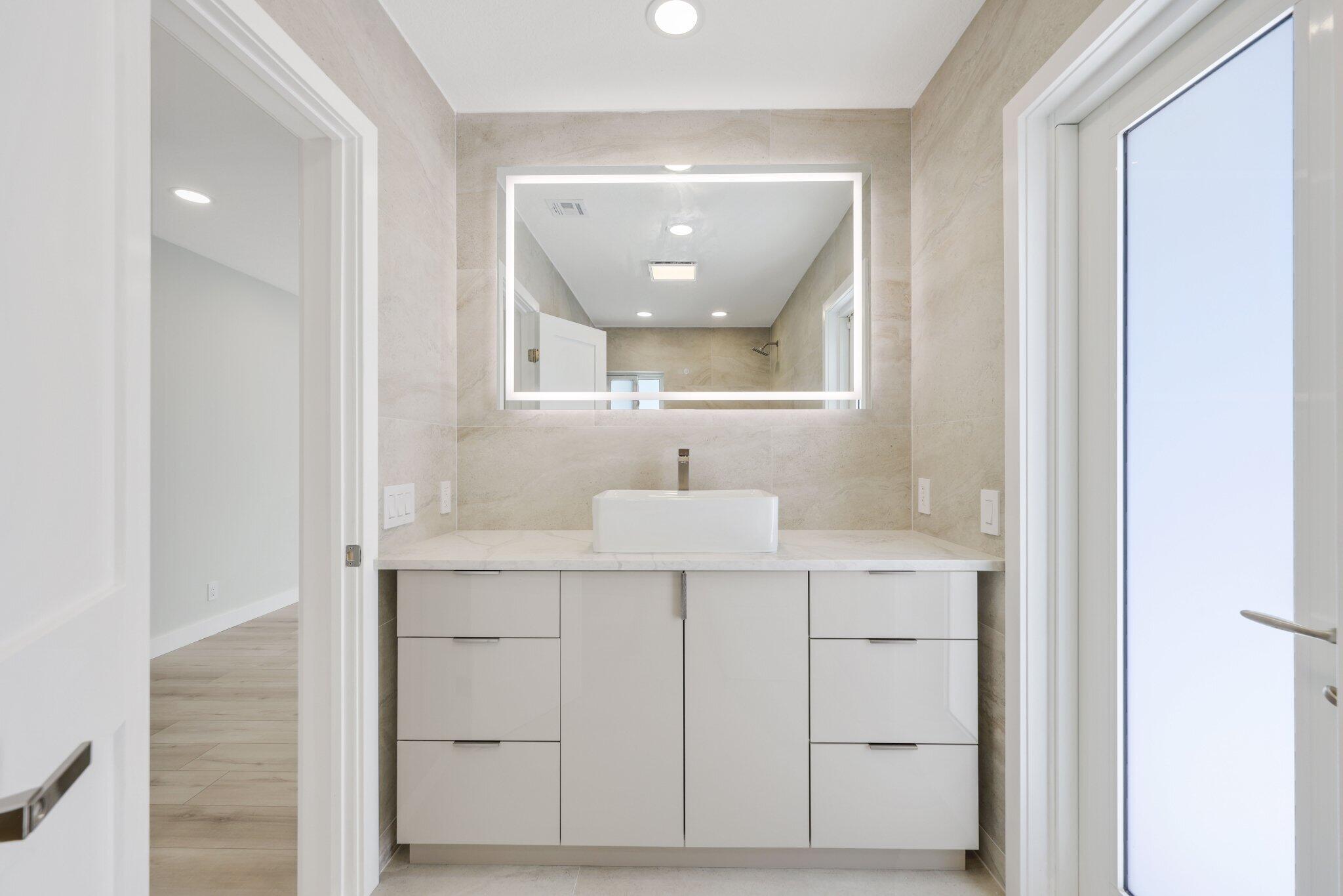 3384 Lakeview Drive Delray Beach, FL 33445 - Photo 36 of 59 3384 Lakeview Drive - 48.jpg-SMALL