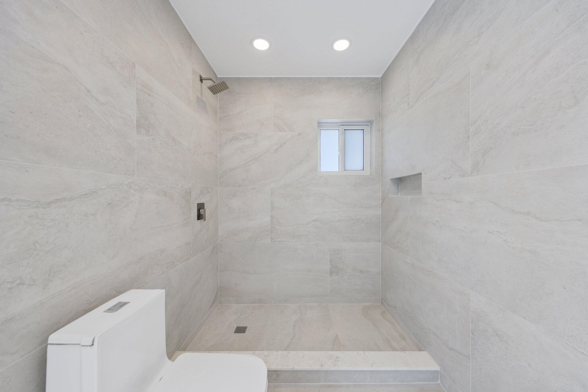 3384 Lakeview Drive Delray Beach, FL 33445 - Photo 37 of 59 3384 Lakeview Drive - 50.jpg-SMALL