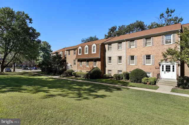 $200,000 | 768 Quince Orchard Boulevard, Unit 768101, Gaithersburg, MD 20878