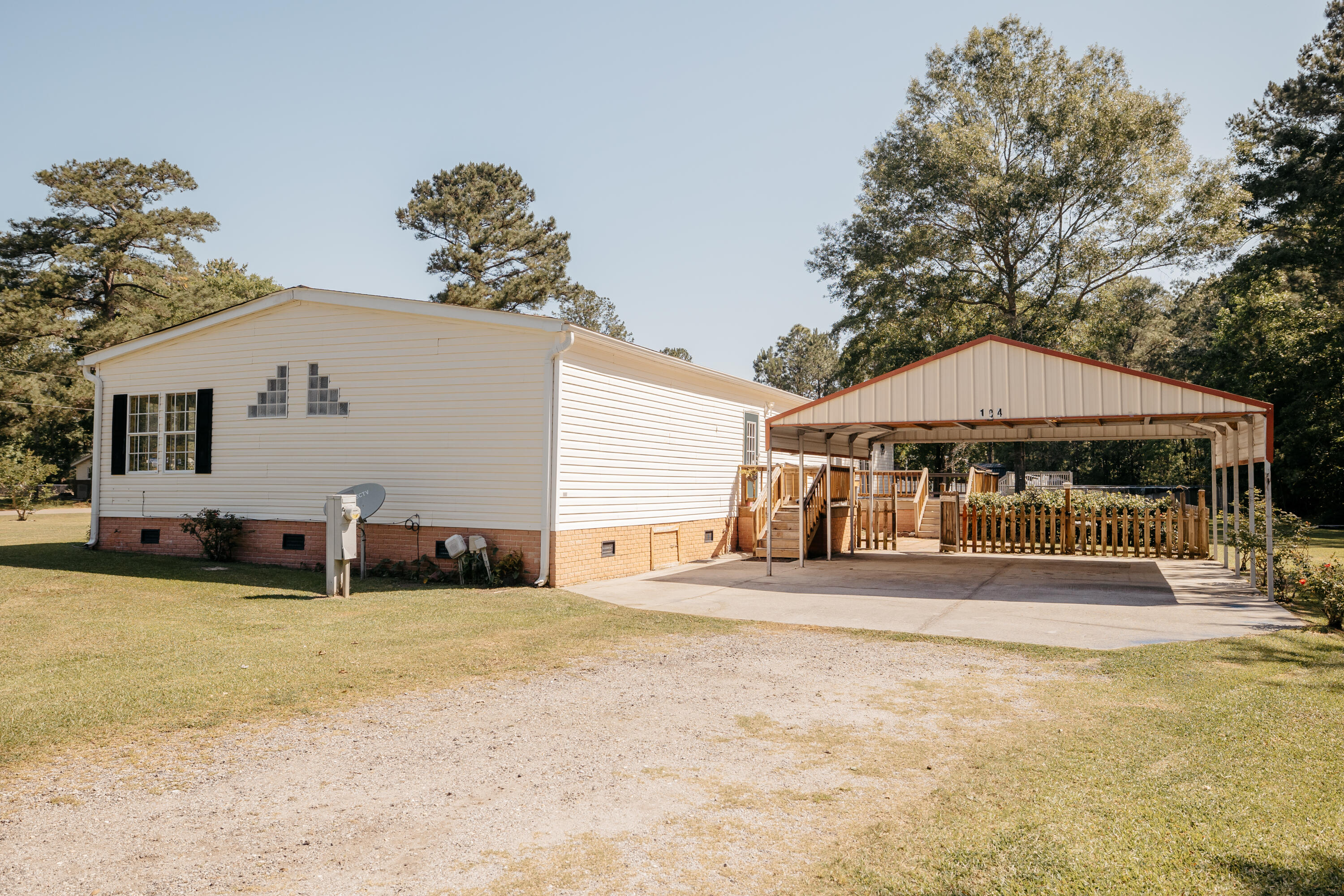 104 Prince Edward Road Summerville, SC 29483 - Photo 3 of 62 Gallery Image 3
