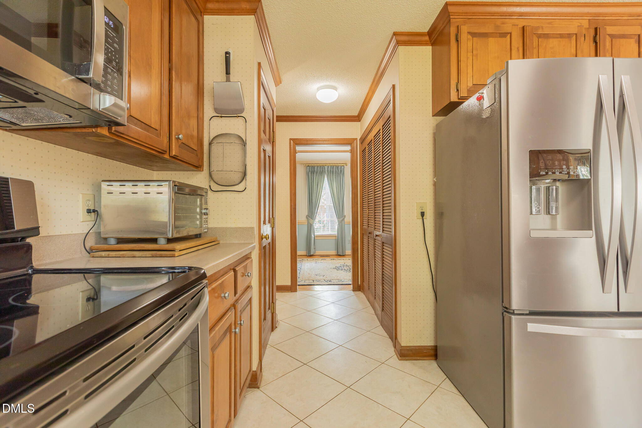 1956 Wilton Circle Raleigh, NC 27615 - Photo 9 of 54 Kitchen