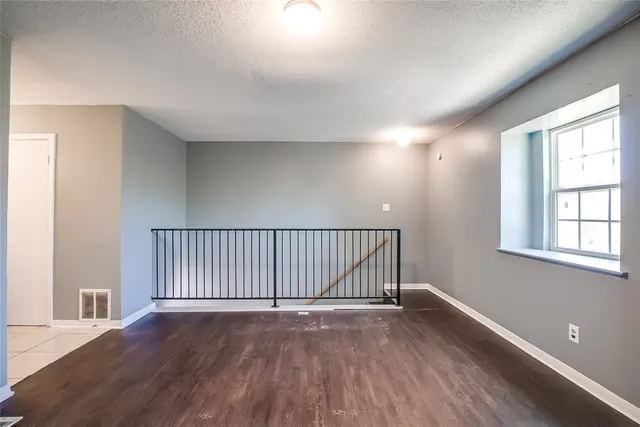 $1,050 | 2215 Mission Hill Drive, Unit 104, Austin, TX 78741