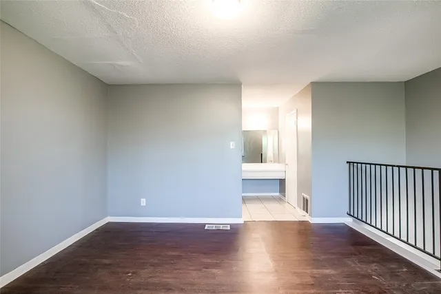 $1,050 | 2215 Mission Hill Drive, Unit 104, Austin, TX 78741