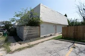 $1,050 | 2215 Mission Hill Drive, Unit 104, Austin, TX 78741