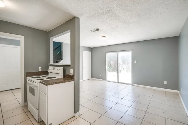 $1,050 | 2215 Mission Hill Drive, Unit 104, Austin, TX 78741