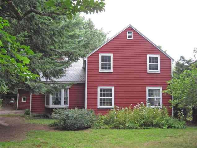 15 Eastview Road Colonie, NY 12110 - Photo 3 of 12 Photo 3