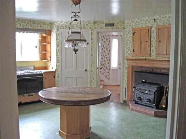 15 Eastview Road Colonie, NY 12110 - Photo 7 of 12 Photo 7