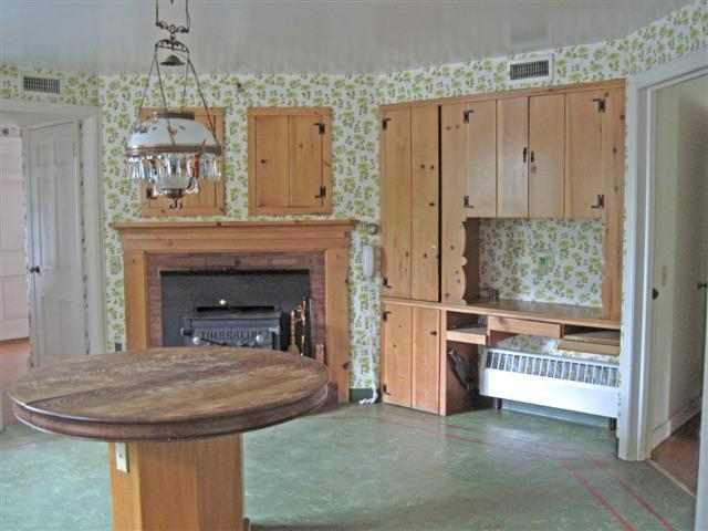15 Eastview Road Colonie, NY 12110 - Photo 8 of 12 Photo 8