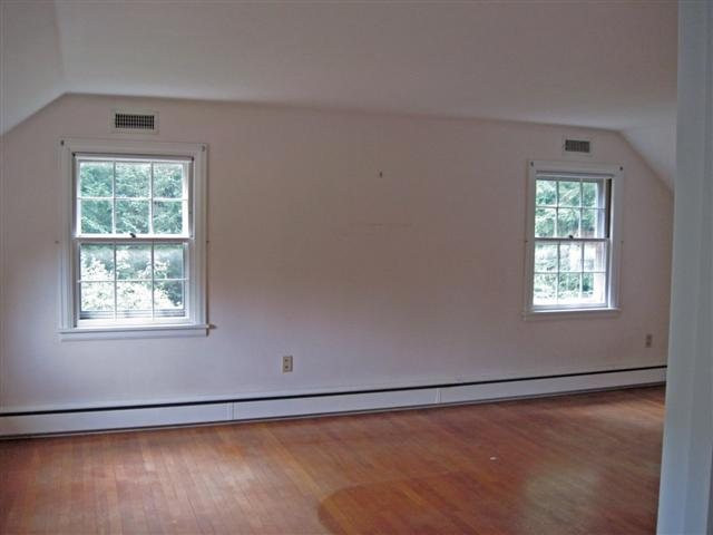15 Eastview Road Colonie, NY 12110 - Photo 9 of 12 Photo 9