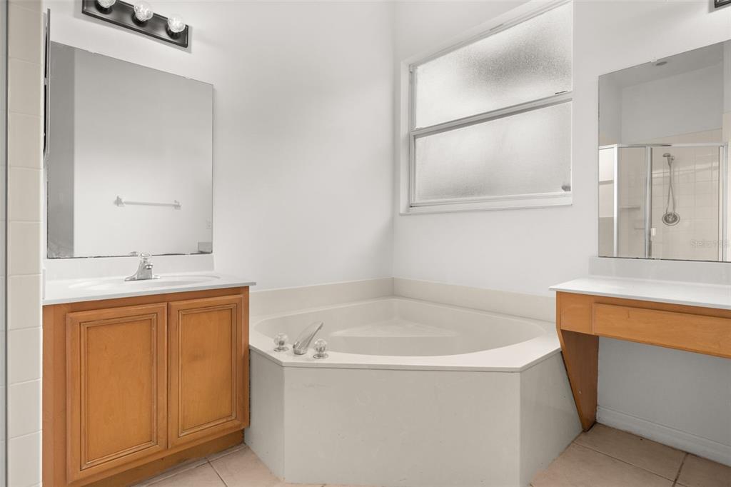 2172 The Oaks Boulevard Kissimmee, FL 34746 - Photo 38 of 81