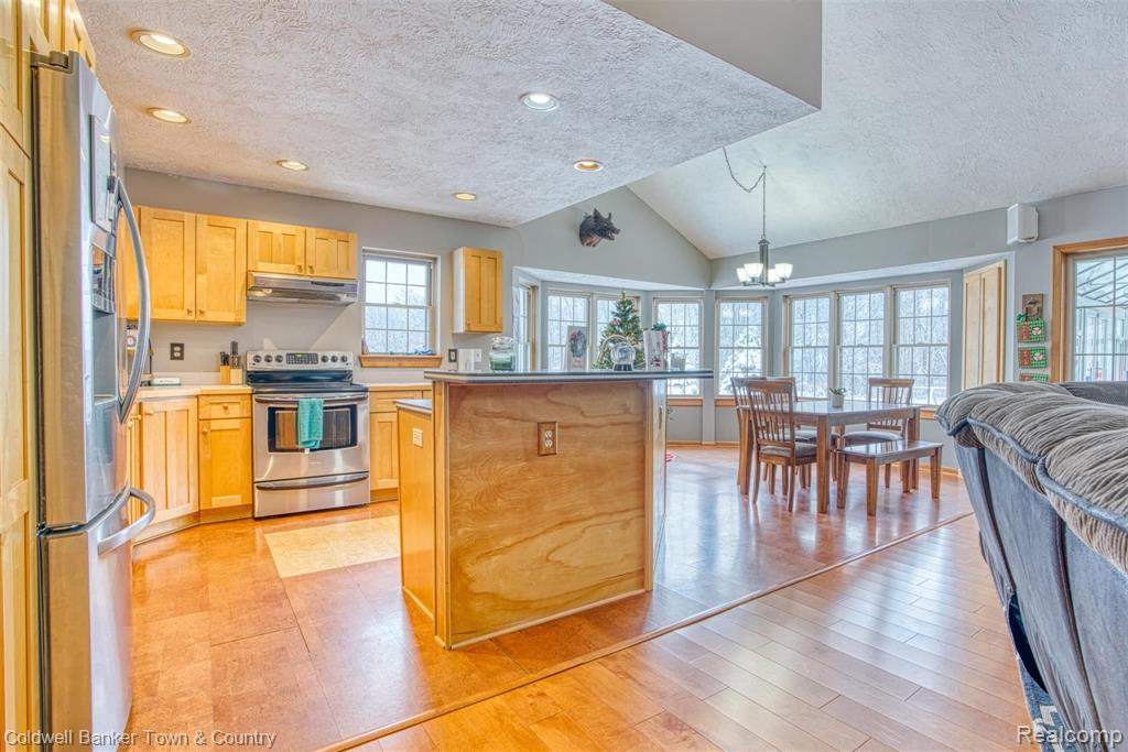 2724 Miller Road Bancroft, MI 48414 - Photo 16 of 61