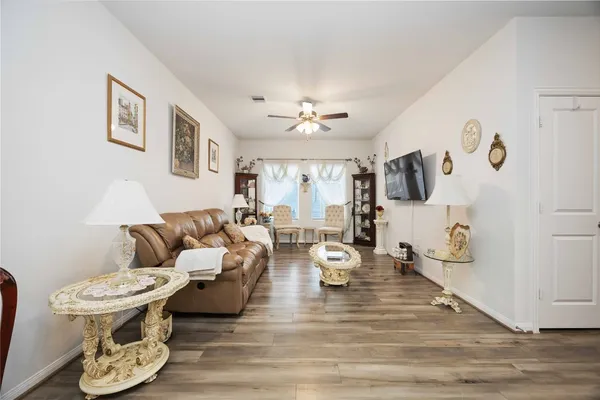 $414,900 | 1103 Magnolia Branch Lane, Tomball, TX 77375