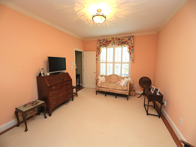 1313 Canfield Court Raleigh, NC 27608 - Photo 13 of 23 Photo 13